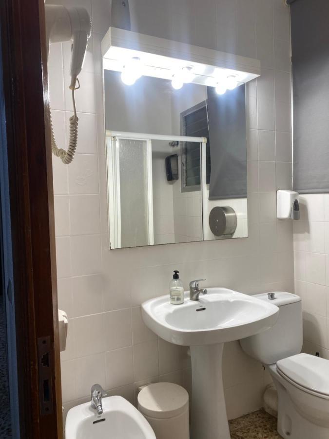 Hostal Galicia Cardedeu Exteriér fotografie